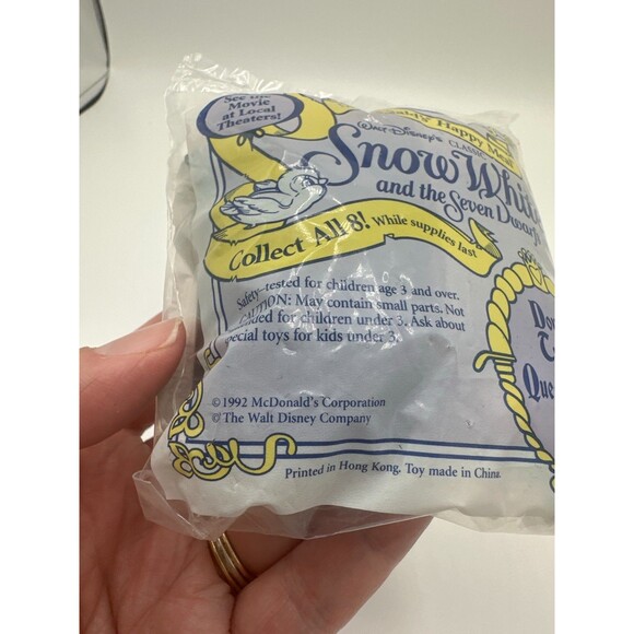 1992 McDonald’s Snow White Queen/Witch Happy Meal Toy – Sealed - Picture 8 of 10